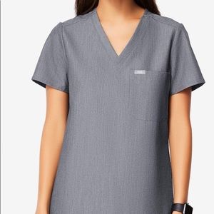 Figs Graphite scrub set